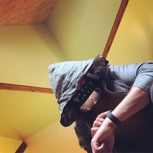 Meet your Posher, Dustin